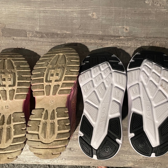 Girls Shoe Boot Bundle Size 12-1 Sneakers Tennis Shoe Faux Fur Boots School Play - Picture 3 of 16